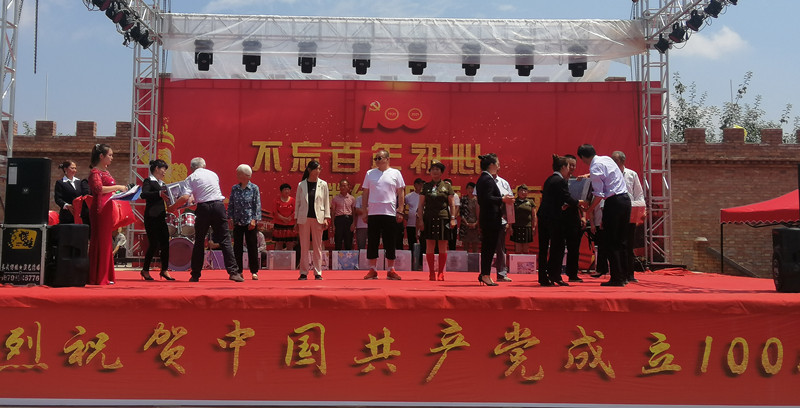 文中.jpg 文中.jpg